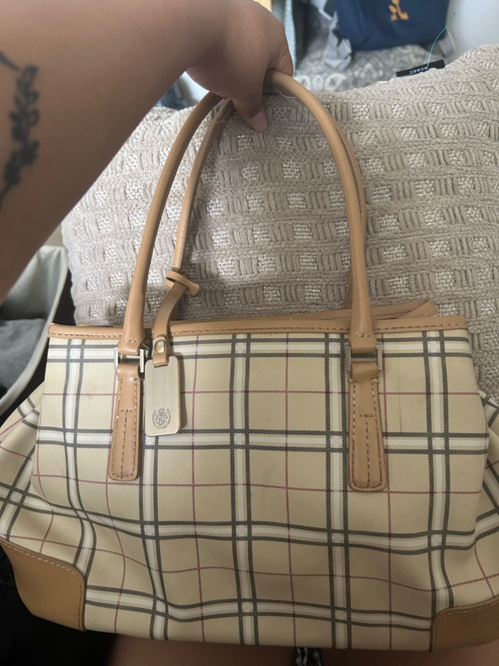 Liz Claiborne Beige Plaid Tote with Tan Trim
